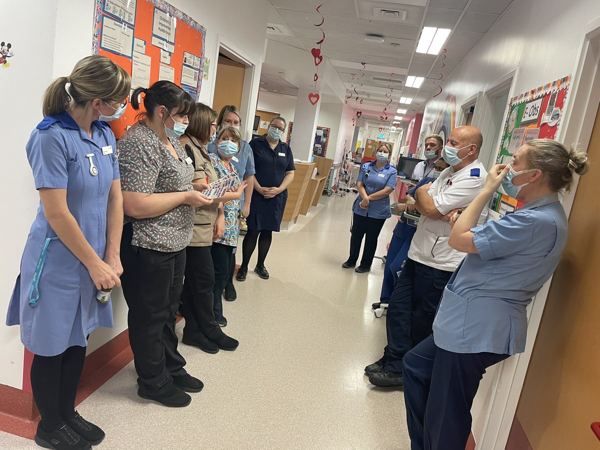 “It’s not about ideas, it’s about making ideas happen” Fantastic team engagement at yesterday’s paediatric improvement huddle: lots of ideas for improvement, and actions/ plans to get these changes implemented on the ward @teampaeds @DGFTimprovement