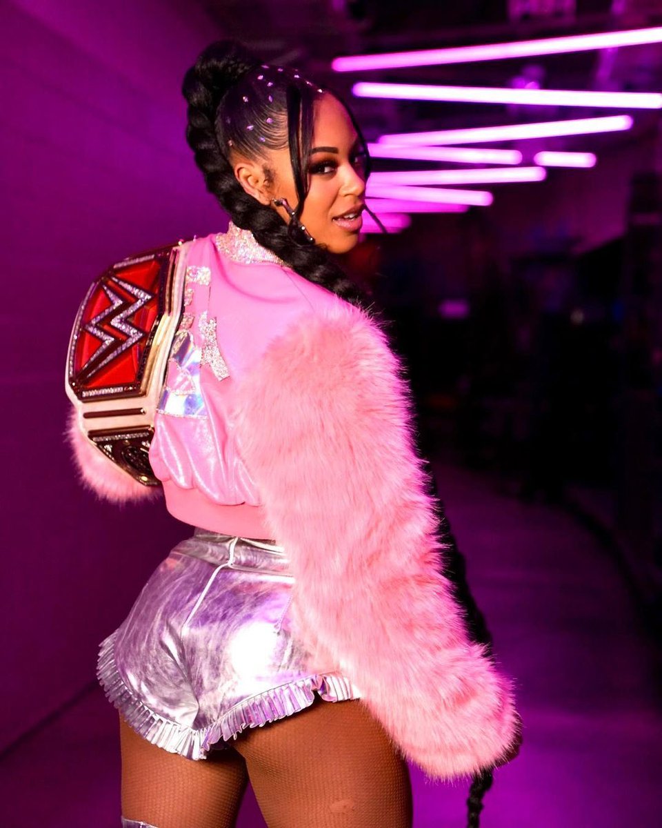 JonnyLeTran5's tweet photo. Bianca Belair π #WheelofFortune #BiancaBelair #ESTofWWE #ESTofEverything #beautiful https://t.co/GaQf3qg0rV