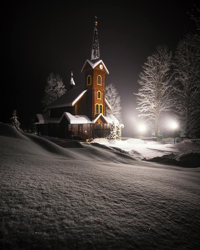 GORSKI_SWIAT's tweet photo. 🏔️#warunki #zima #kościół #śwAnny 

Borievky Photogallery, Ludovit Hrehus https://t.co/2WKWtGFB4r