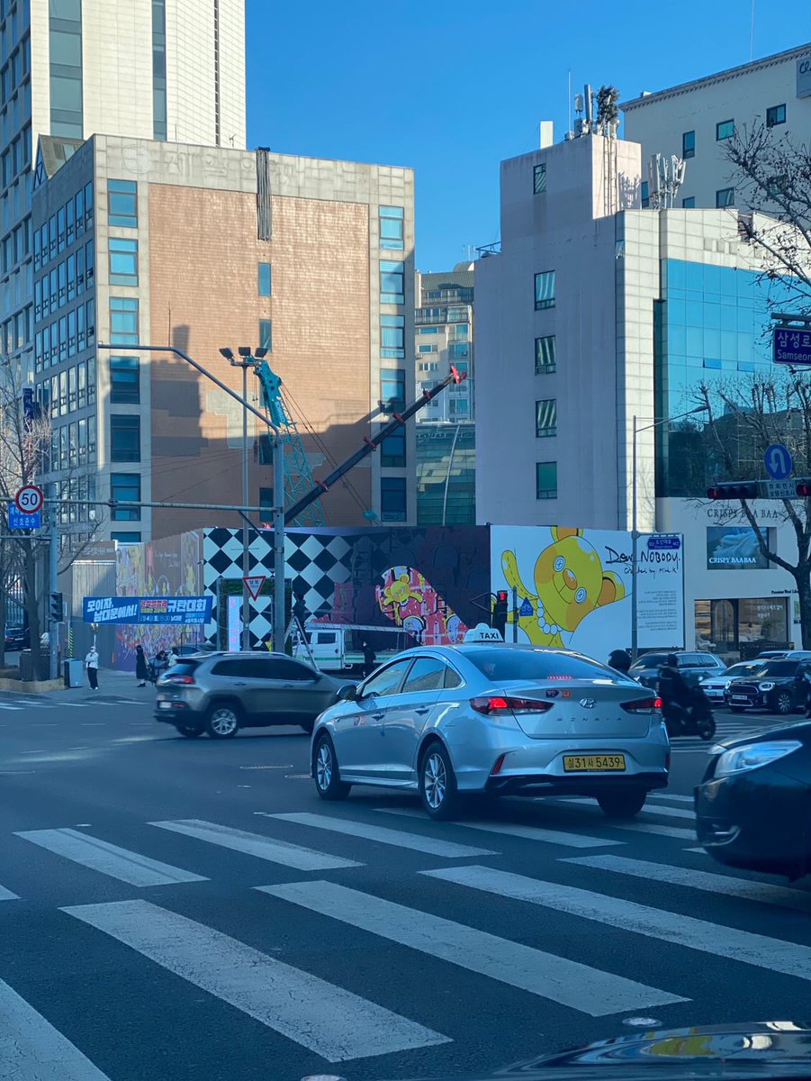 #NFTCommunity #NFTs #nftart 
청담사거리에서 노바디를 즐기실수 있습니다!