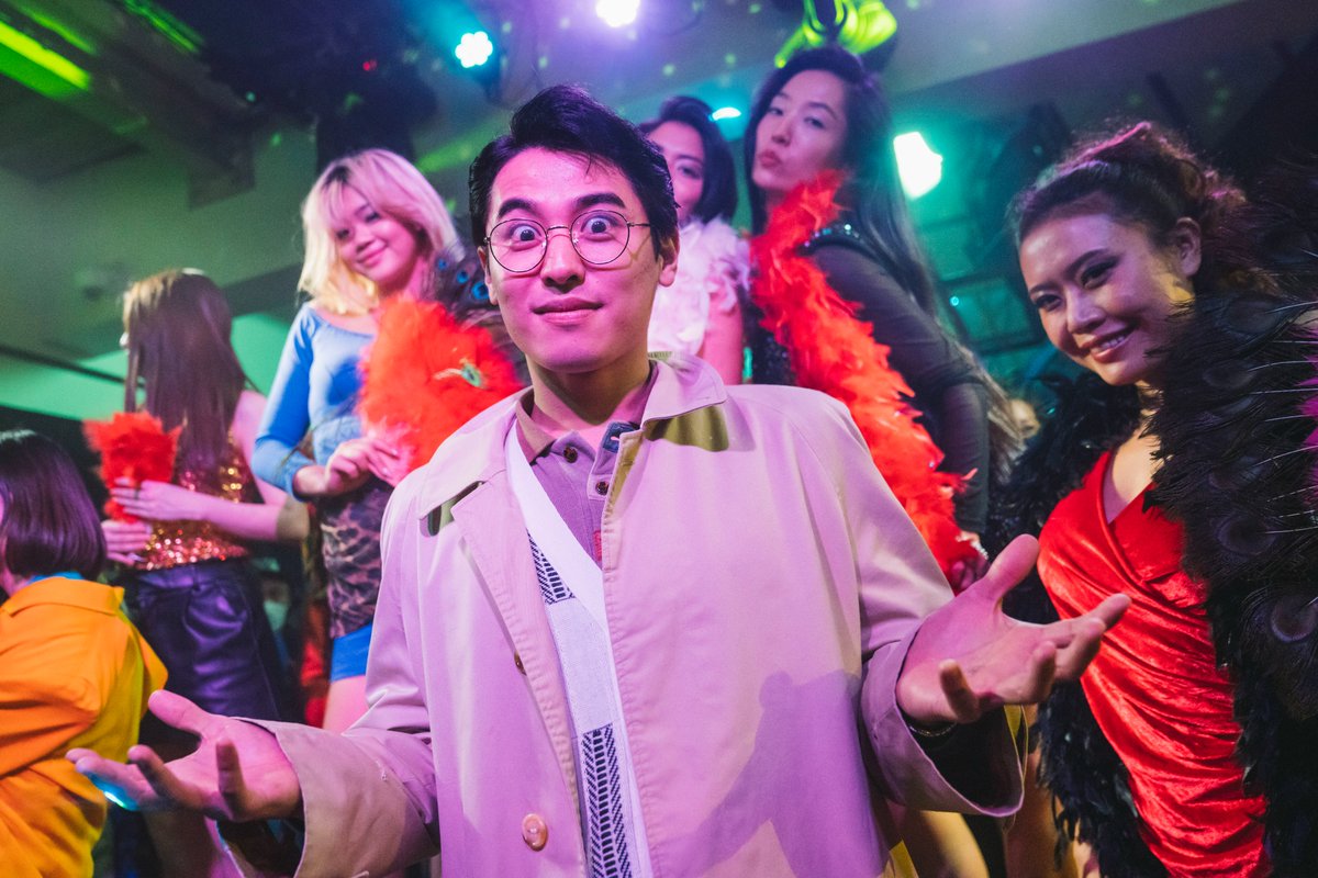 「#ギルガメッシュFIGHT」
最終話のオフショット写真を公開📹

バブリー感のある名高さん🕺✨

全5話配信中❕
視聴はこちらから👉paravi.jp/title/104986

<a href="/horii0626/">堀井新太</a>
 #堀井新太 #ギルガメ #Paravi