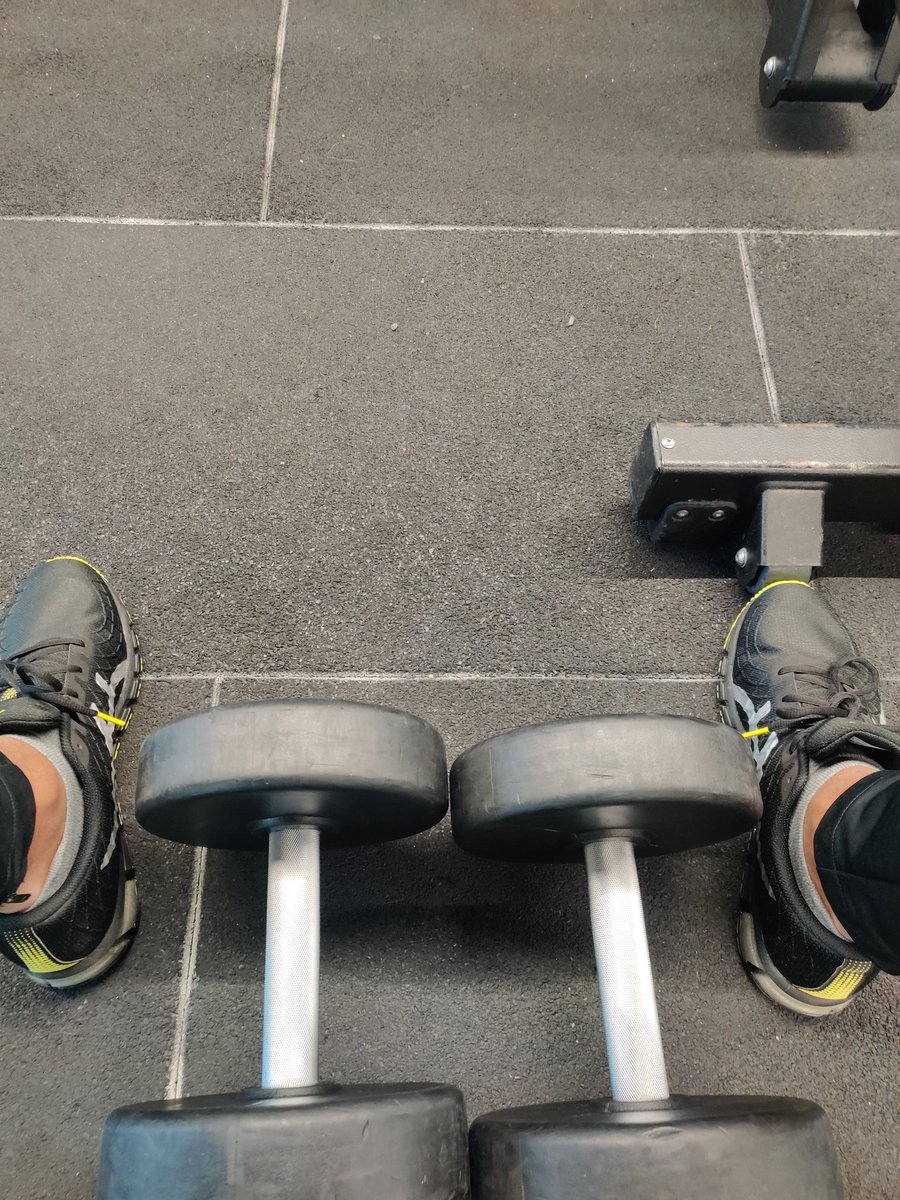 Nepfis's tweet photo. Après près de 2 ans de laisser aller on repart sur de bonnes bases avant le retour définitif aux sources  #MakeBodyFreshAgain https://t.co/cvb2xnqtcO