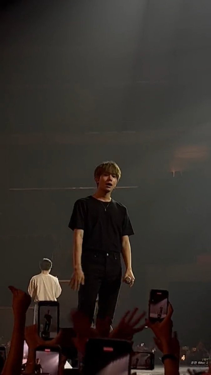 komintchoco's tweet photo. SIR #HEESEUNG DESTROYING MY MENTAL HEALTH

#MANIFESTO_IN_MANILA #MANIFESTO_IN_MANILA_D1
#EN_WORLDTOUR_MANIFESTO
#ENHYPEN https://t.co/6XWBXum9D9