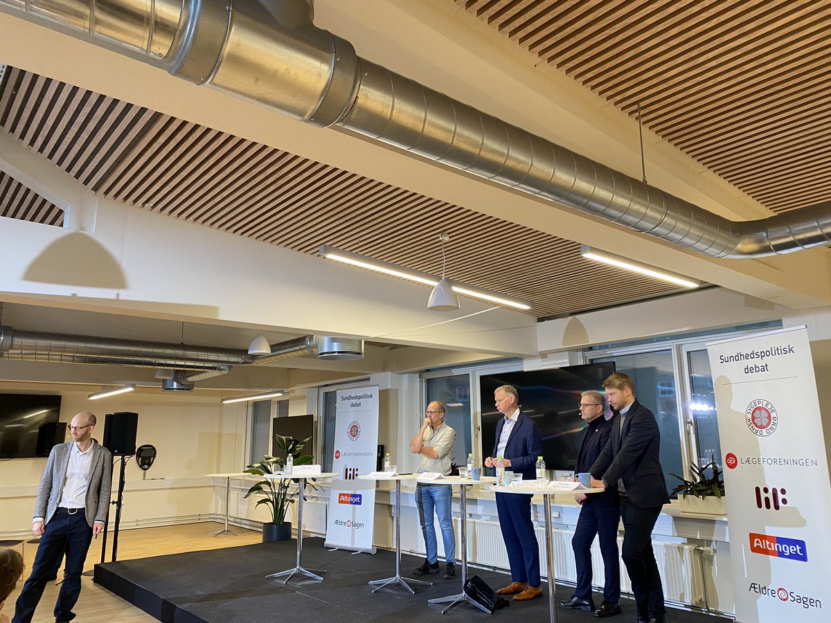 “En af prioriteterne bliver at sikre at flere søger ind på de sundhedsfaglige uddannelser” siger <a href="/ChristofferMels/">Christoffer Melson</a>  til sundhedsdebat i <a href="/aeldresagen/">Ældre Sagen</a>. <a href="/fodterapeuterdk/">Danske Fodterapeuter</a> har kø til uddannelsen. Og flere uddannelsespladser kan forebygge diabetiske fodsår tæt på borgerne. #sundpol