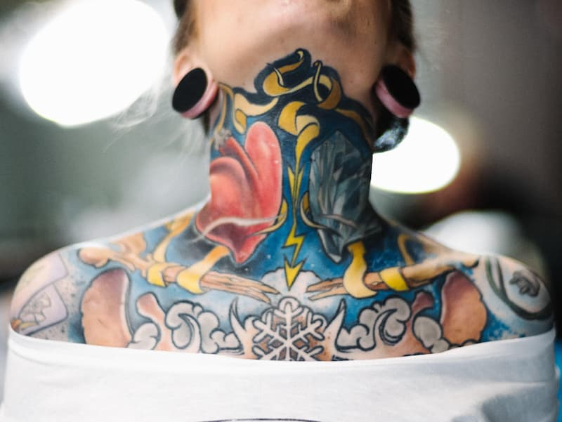Emilytattoo2's tweet photo. neck tattoo yes or no? #tattoo #necktattoo #colorfultattoo #tattooartist #tattoostudio https://t.co/rpFLOUNK1R
