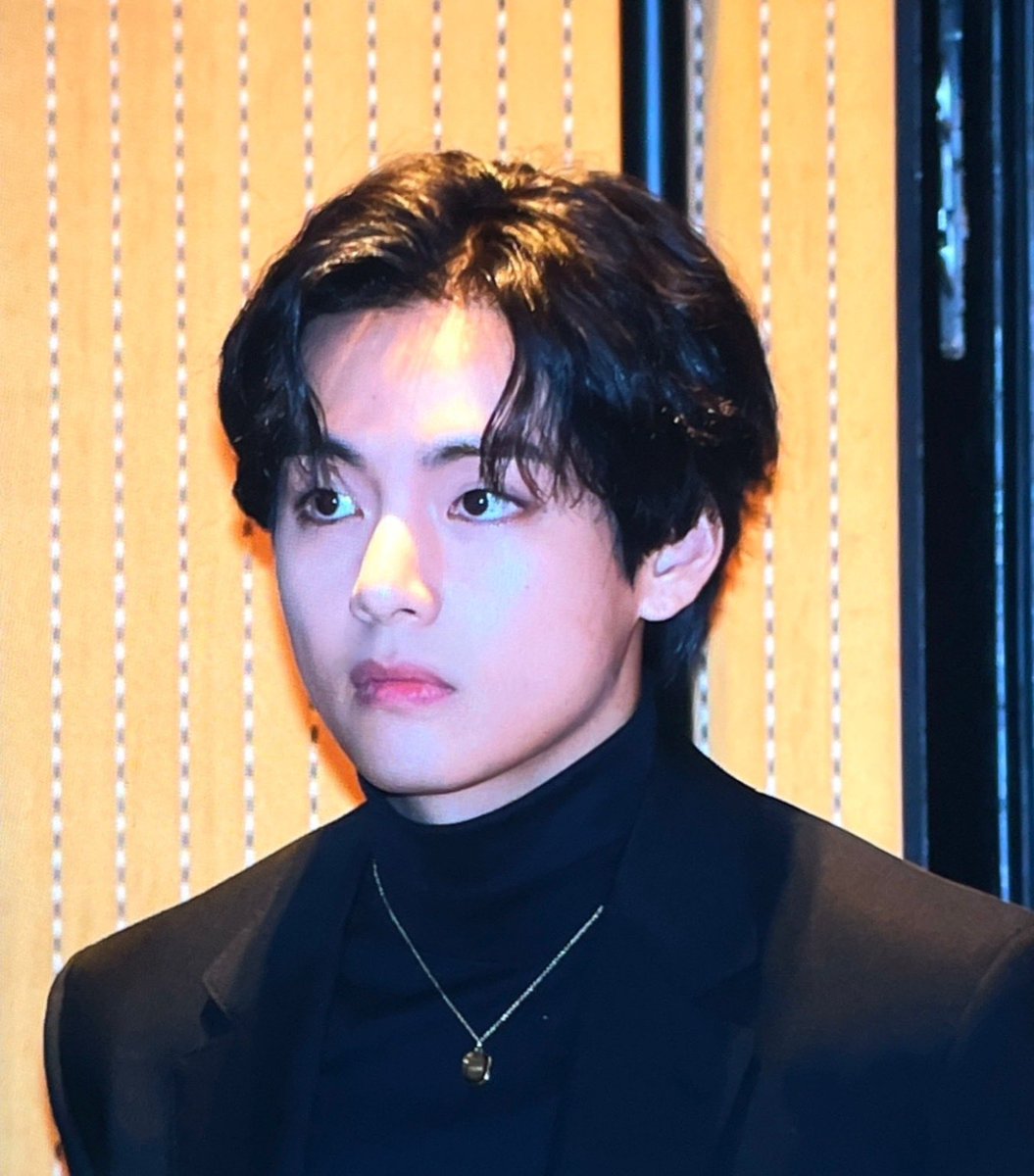 Thv Updates On Twitter KIM TAEHYUNG GORGEOUS thv-updates-on-twitter-kim-taehyung-gorgeous