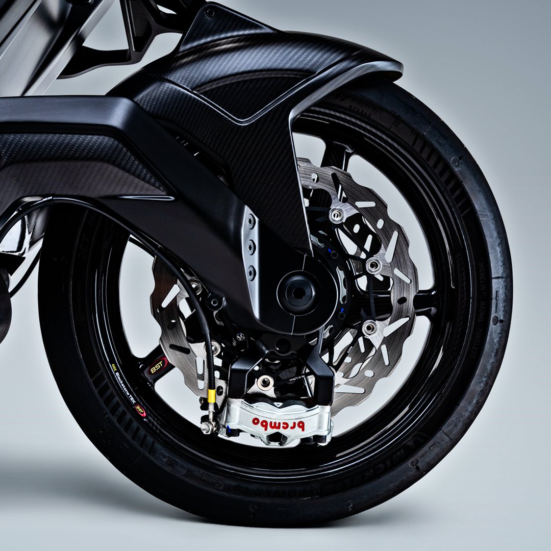 ArcVehicle's tweet image. Repost from Sunstar⚡️We are really proud to be a part of this great project with @arcvehicle 
Vector, beauty and electric technology combined! ⚡
#electricbike #arcvector #brakingbrakes #adifferentrod