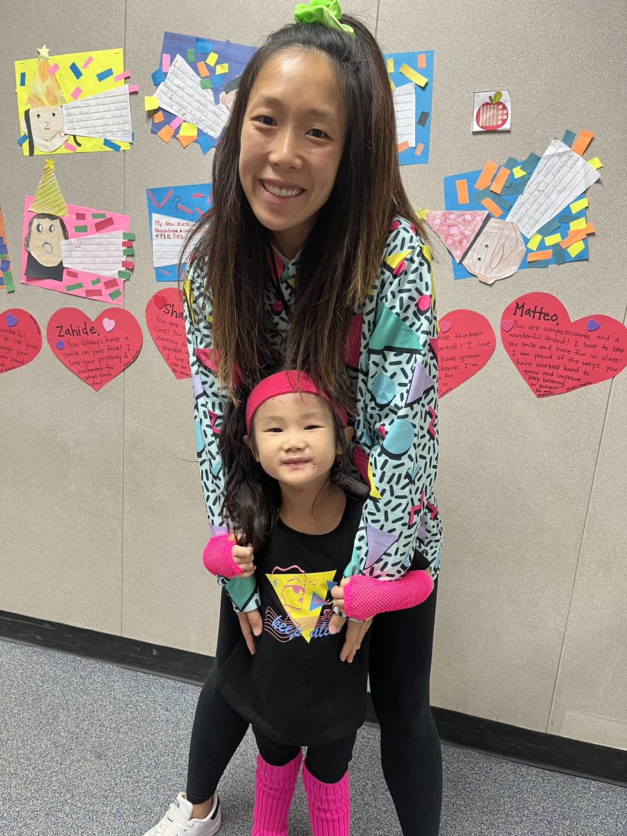 LisaWhang's tweet photo. with my girl 💖 Happy 80s Day! #FBISDhits80k https://t.co/zAPasNgq79