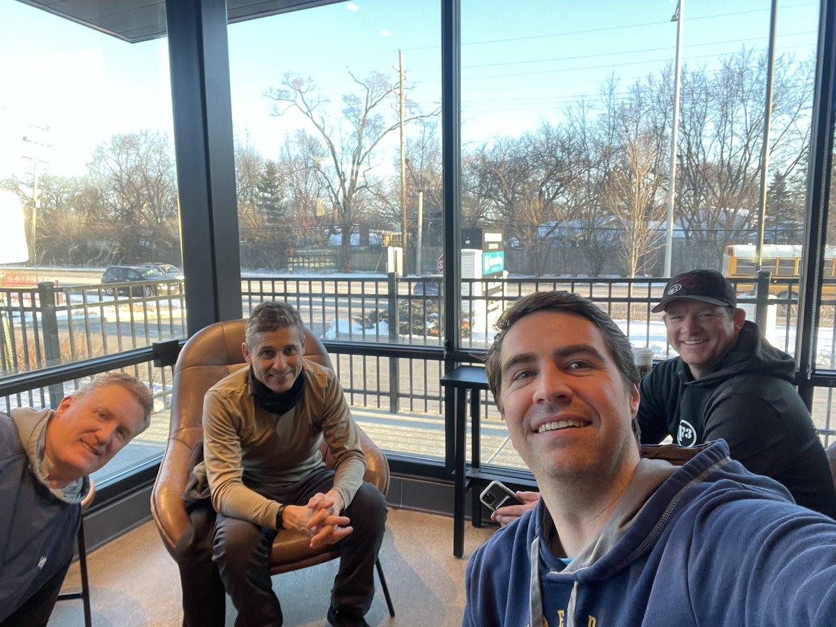 F3DarkTower's tweet photo. At late start today HHGregg took us to squat university followed by a quick pearls on a string. It was a good burn on a brisk morning. https://t.co/zKzbkyDF6B