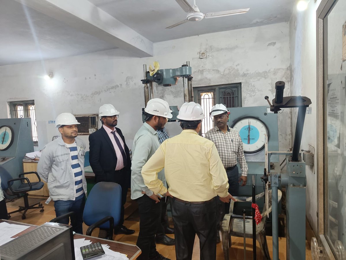 Abengineering17's tweet photo. At the time of Talcher Fertilizer Limited (TFL) & Project Development India Limited (PDIL) visit at factory. #abengineering #TFL https://t.co/4pV4CAdU25
