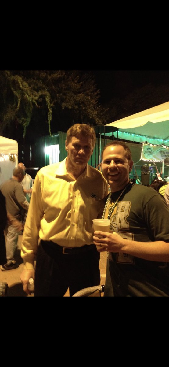 galati_tom's tweet photo. @GBPdaily December 2014 in Tampa! Murphy was thrilled! https://t.co/5X0qjKCS0s
