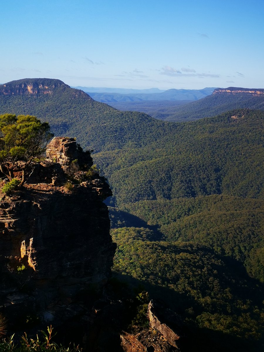 A treat of wonderful readings, deep sharing and editorial mentoring @varunawritershouse with <a href="/monique/">Mo'Nique</a>.nair @antheayang Alison J Barton, Maria van Neerven, Timmah Ball and Vivienne Cleven <a href="/CopyrightAgency/">Copyright Agency</a> <a href="/PuncherWattmann/">Puncher and Wattmann</a> @MagabalaBooks <a href="/mascarareview/">Mascara Literary Review</a> #gundungurracountry 🌿🍃🙏🏼