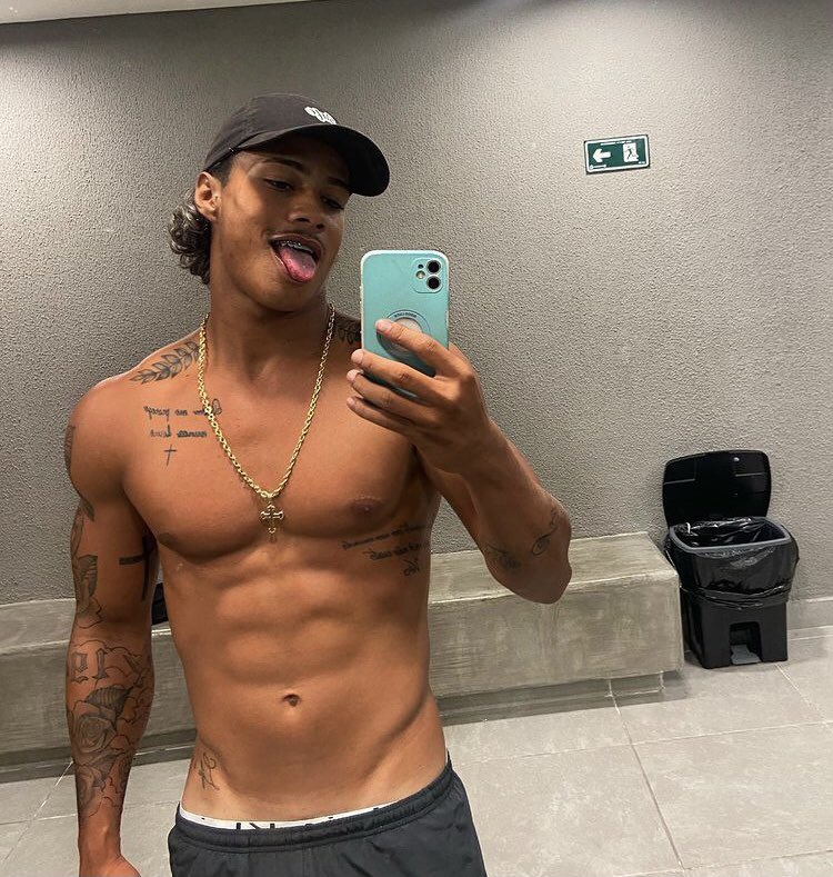 Thiago__ofc04's tweet photo. 😳🥵 https://t.co/VIcUze730V