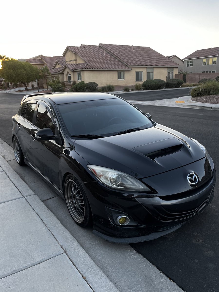 ObliskOfficial's tweet photo. @ForzaHorizon Really had the chance to add the MazdaSpeed3 as one of the regular season cars. Literally have the model of it as a pedestrian car, but can’t even drive it in the actual game as a base car😫 I just want to drive my irl car in forza! https://t.co/aGJo2bL0Al