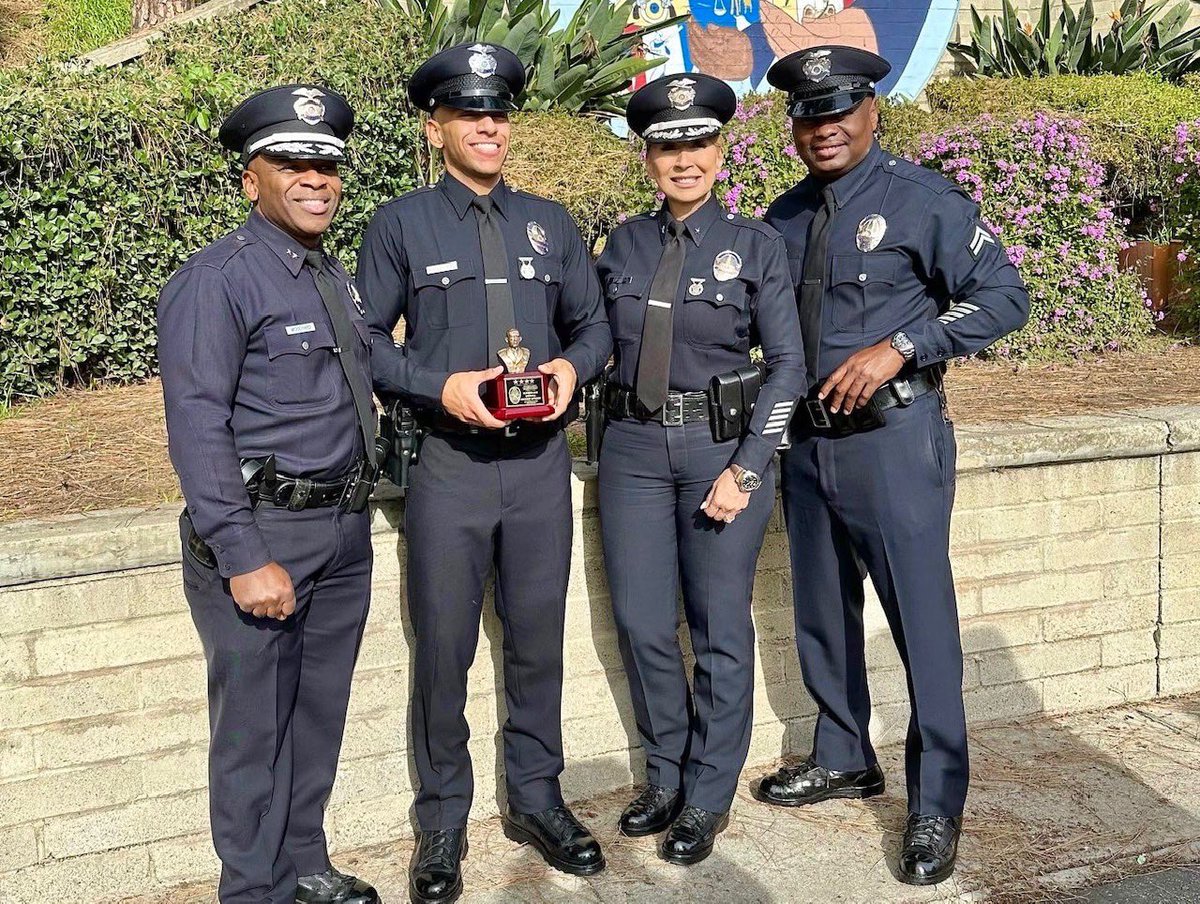 LAPD SERGEANT（Not issue） It is with profound sadness and a heavy heart that I share