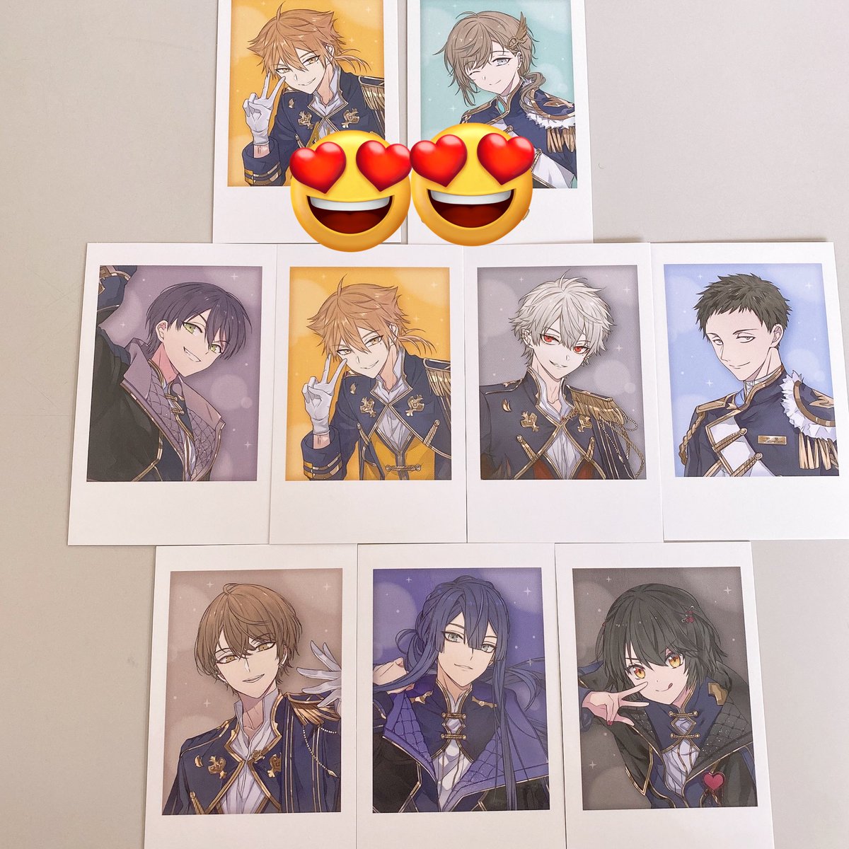 mea_01_25's tweet photo. 【交換】にじさんじ 5周年 チェキ Bグループ 特典

求 : 💧＞🦉🎻

譲 : 🔫🦊🎲🏢🧷☯️🖥 ⚔️🥂✨️

箔押し⇄箔押しのみ

御気軽にお声がけ下さい！ https://t.co/I7xHel3dYJ