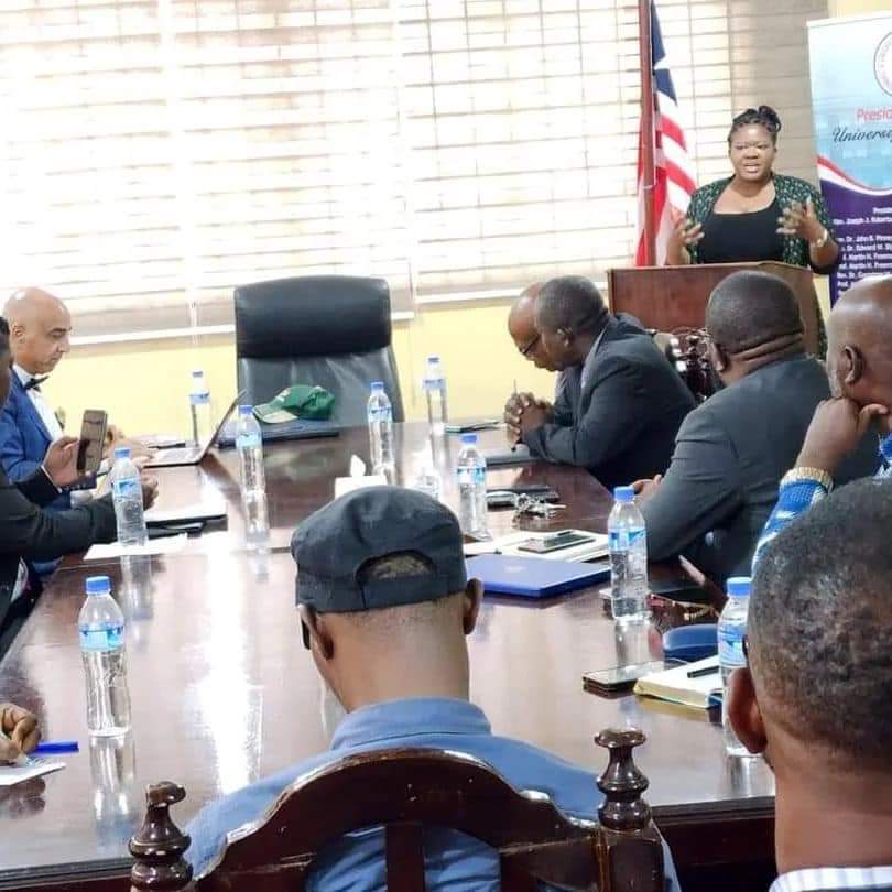 rsaembliberia's tweet photo. H.E. Ambassador Prof Iqbal Jhazbhay participated in the useful discussions on Youth Development &amp; Economic opportunities with student leaders at the University of Liberia, the Office of the Mayor of #Monrovia https://t.co/OcT9MB4cNb