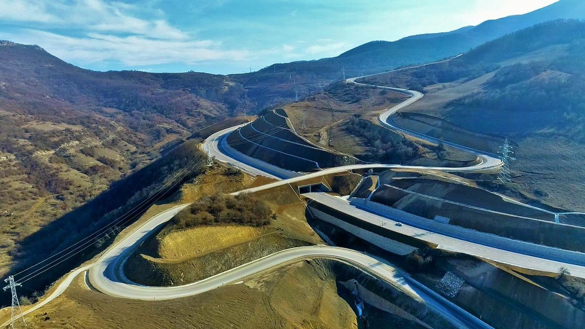 #Azerbaijan actively continues construction of #Ahmadbayli-#Fuzuli-#Shusha highway in liberated Karabakh area of Azerbaijan
#KarabakhRevival 
shusha.org/azerbaijan-act…