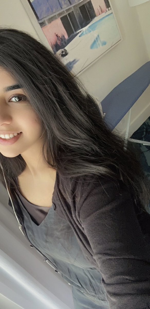 riya__rathore's tweet photo. weekend loading … https://t.co/tewr9X6k8K
