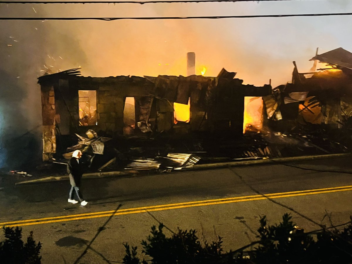 hatfieldnomore's tweet photo. The Hitching Post in Mentone Al is gone. Almost 100 years old. So much history…all gone. The Gourdie Shop where my daughter worked- all gone. #hitchingpost #mentone @whnt @spann @simpsonWVTM13 @romenewstribune https://t.co/uoNvN7xtss