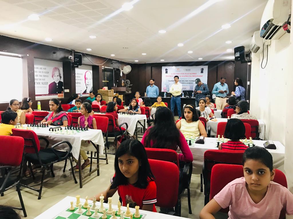vedika_pal's tweet photo. Champion In Under -( 07 Girl ) at Late Smt Indumati Korke #WomenRapidChess Championship which was organised by #VCA at Nagpur
#chess #chessbaseindia #tsci2022 #tschessindia #TSCI #chessgame #ChessChamps
@ChessbaseIndia @chess24com @nitin_gadkari @mieknathshinde @Dev_Fadnavis https://t.co/HJcRSbyNpT