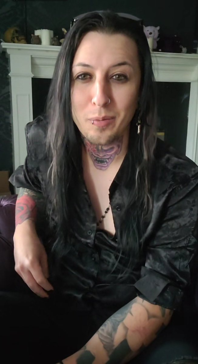blktears18's tweet photo. This guy right here...this feking guy! Go follow him 🥰🥰 you can find him here at @Bokuwahyde or on all other platforms under Bokuwahyde. Check out his web page at https://t.co/eRhpT48ylh and his patreon at https://t.co/9r1HeYw1Ko k? Thanks!! And enjoy 🥰 https://t.co/2ZQ6uTw2yP