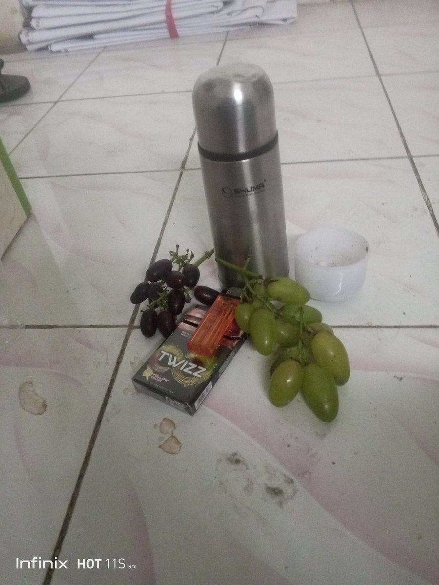 AlfarouqYusuf's tweet photo. Jum'at berkah....
Pengiriman bibit anggur COD-an, Alhamdulillah..... 🍇🍇🛫🛫
#anggur #anggurdixon #anggurgosv https://t.co/hCTkWv3jc7