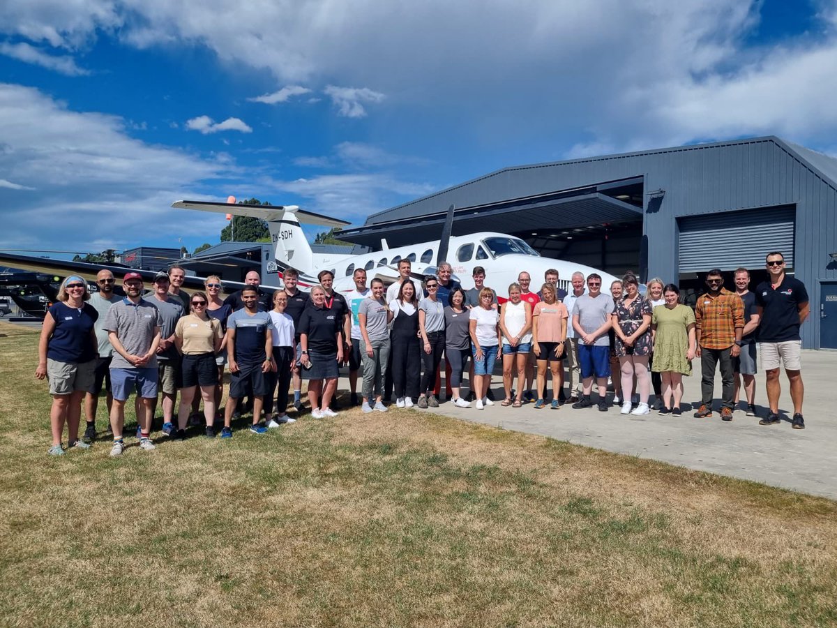 dunedinicu's tweet photo. Congratulations to all our new recruits on the Dunedin Flight Team! 11 registrars, 4 nurses and 2 Specialists, plus all the old hands refreshing their skills… https://t.co/ZsRMx0gy1M