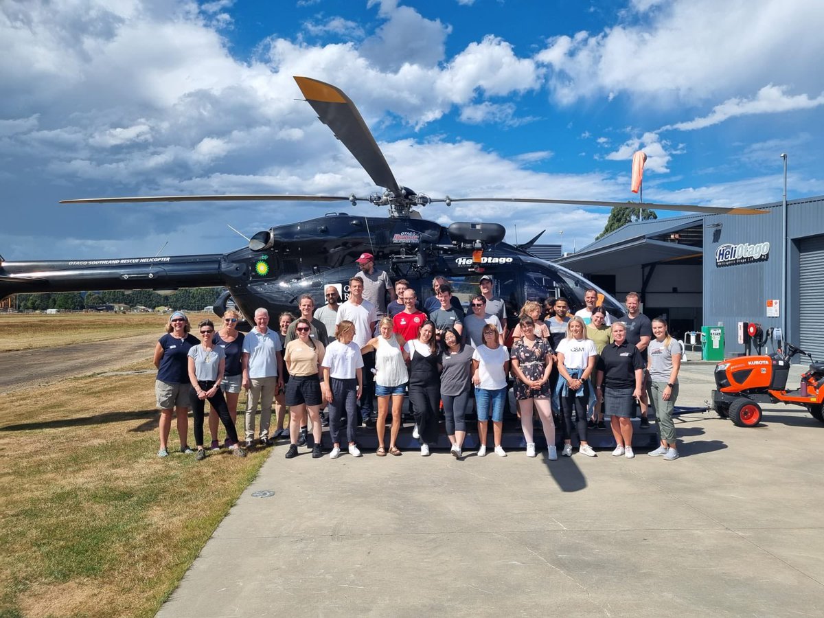 dunedinicu's tweet photo. Congratulations to all our new recruits on the Dunedin Flight Team! 11 registrars, 4 nurses and 2 Specialists, plus all the old hands refreshing their skills… https://t.co/ZsRMx0gy1M