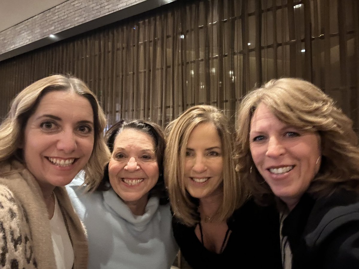 Lisa Lines (@lisarlines) on Twitter photo Honored to meet Muriel Summers and Candy Singh! Fierce leaders!!!@TheLeaderinMe <a href="/CVESD_Olympic/">CVESD_Olympic</a> Honored to meet Muriel Summers and Candy Singh! Fierce leaders!!!@TheLeaderinMe <a href="/CVESD_Olympic/">CVESD_Olympic</a>