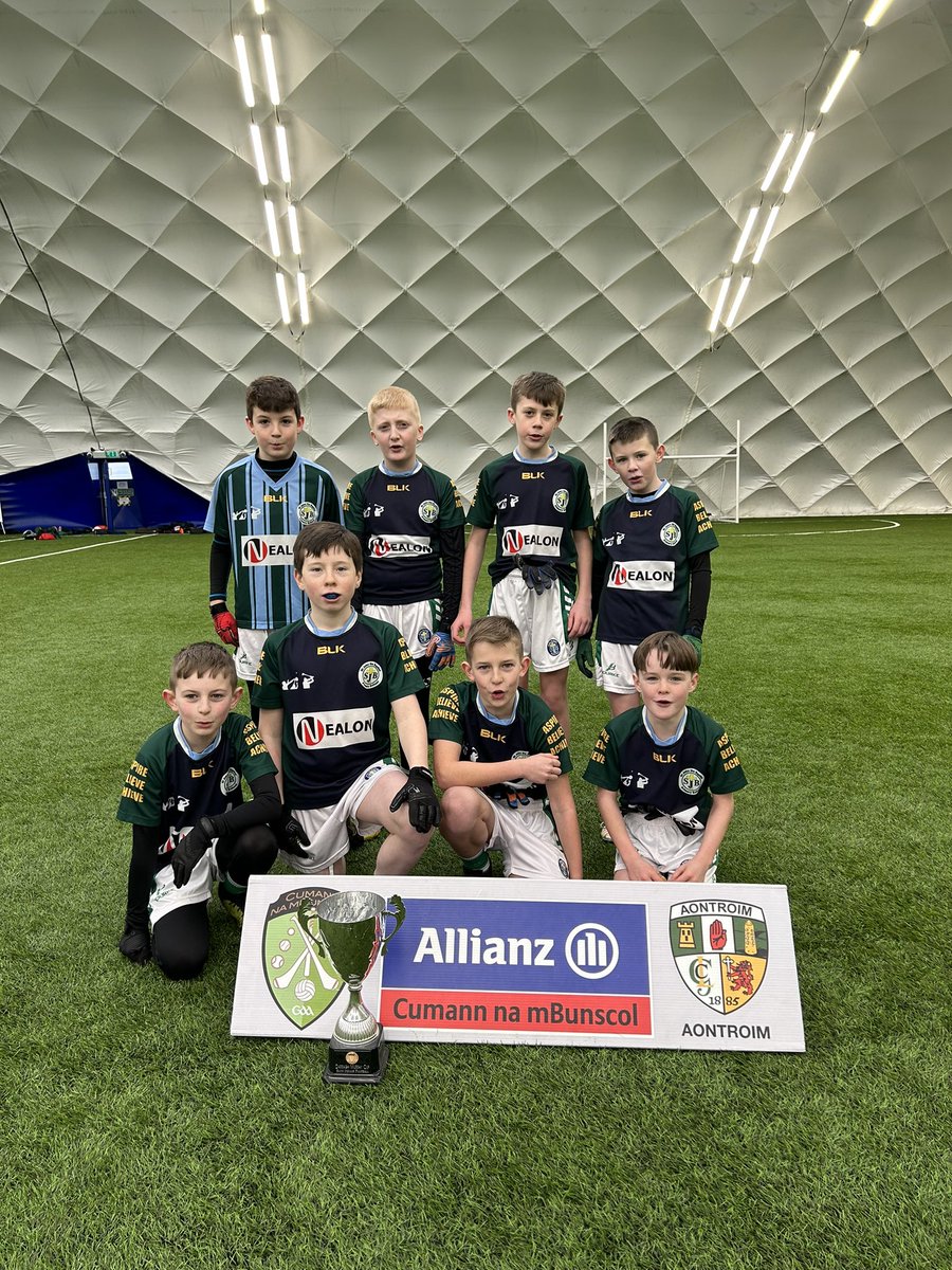 And it’s a wrap!! 8 day of excellent football sees our <a href="/AontroimCnamB/">Aontroim CnamB</a> <a href="/cnambnaisiunta/">Cumann na mBunscol</a> Belfast Indoor Football tournaments come to a close. With 60 teams &amp; after 175 games St Anne’s Girls &amp; <a href="/SJBPS11/">SJB Primary School</a> boys are top of the pile. Next stop, County Finals! #AllianzCNMB <a href="/AontroimGAA/">Antrim GAA</a>