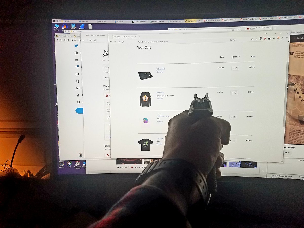 rightsofrefusal's tweet photo. I was all comfy in bed but @stfudvs just HAD to do a merch drop. π€
At least I'm finally getting the #RAILSDOWN shirt. https://t.co/hPpyjOLxJG