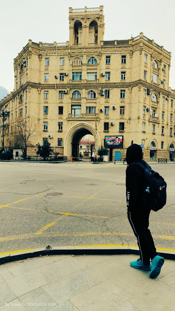 TomarKrish's tweet photo. #baku #photography #OnePlus #snow #streetphotographers https://t.co/xedw5Ejj3K