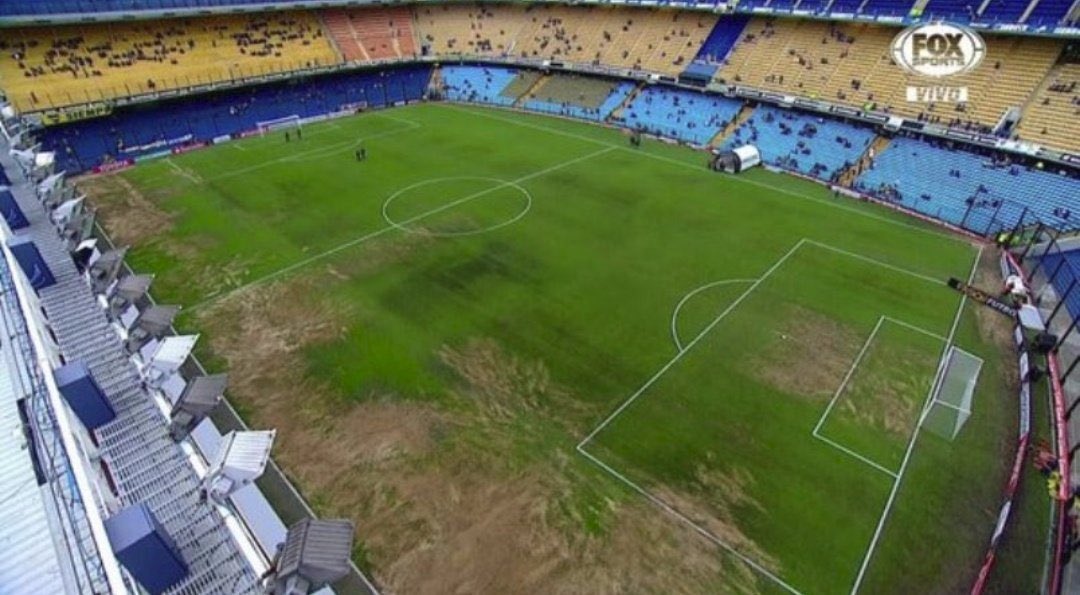 chapadomin's tweet photo. @GribaudoC 14 agrupaciones , 1 no fue y q hicieron ?! NADA, xq ameal no fue, no pudieron hacer nada ?? Así estaba la BOMBONERA DURANTE LA GESTIÓN ANGELICI !! Por suerte están lejos de Boca , lacras !! No vuelven más !!! https://t.co/nLTfScvX9X