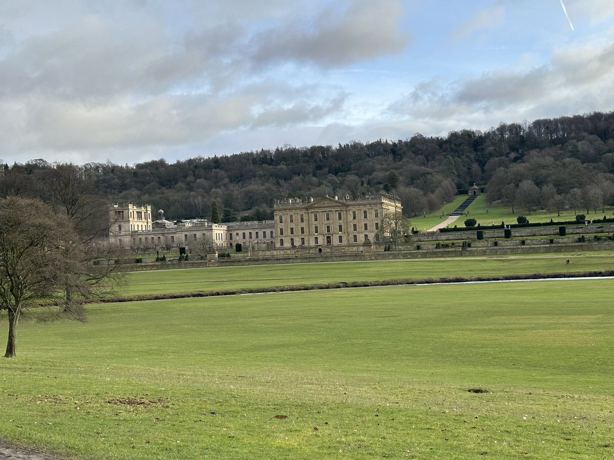 staithesartist's tweet photo. I really enjoyed my day at #Chatsworth yesterday. It was lovely to meet so many people interested in my #demo, #sketchbooks and forthcoming #Workshop The @PDArtisans #showcaseintheshop continues until March 5th https://t.co/FlnrZYBWIY