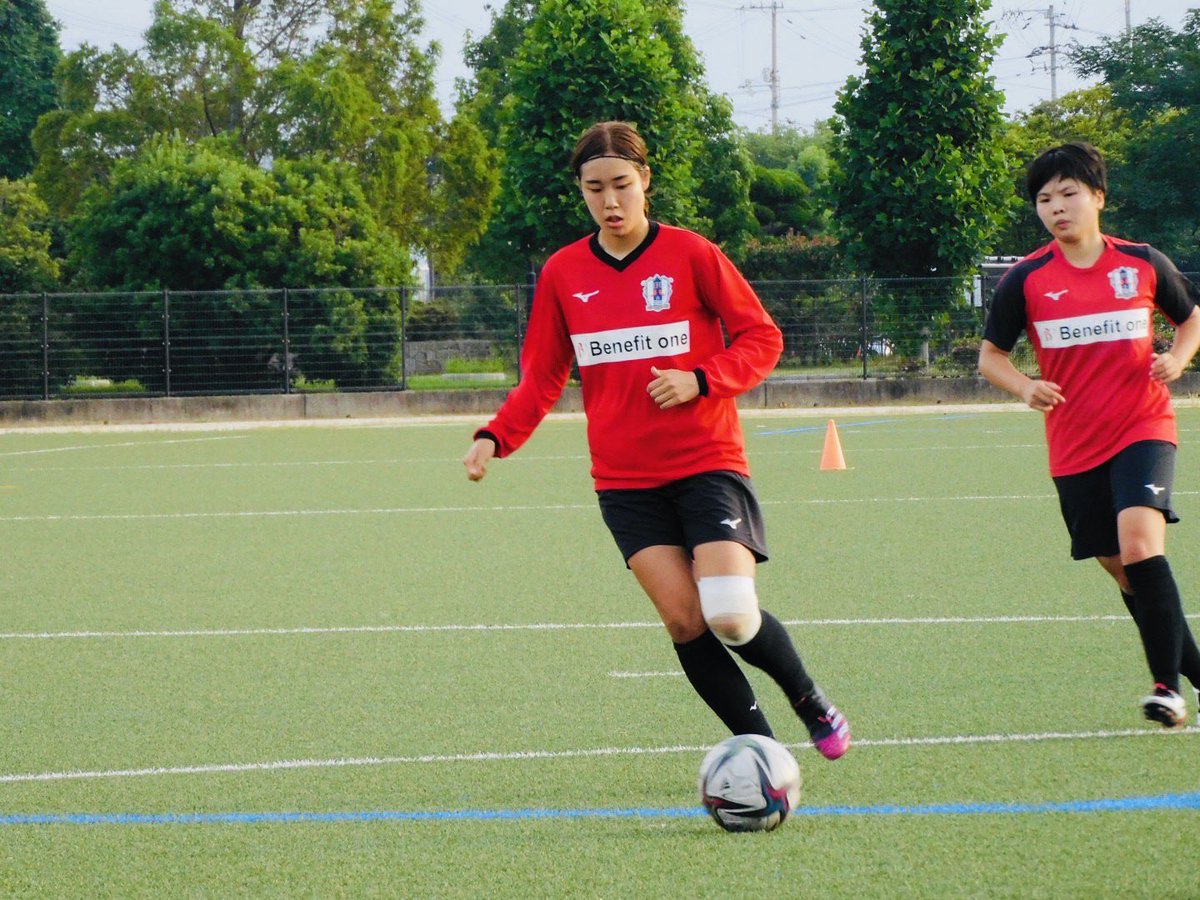 ehime_fcl's tweet photo. ／
⚽️移籍情報⚽️
＼

#安藤百合香 選手  KYOTO TANGO QUEENSへ移籍のお知らせ

👇コチラ👇
https://t.co/B5mAlng9Vt

#ベネフィット・ワン
#愛媛FCレディース
#愛媛L https://t.co/MvwGRMXkMB
