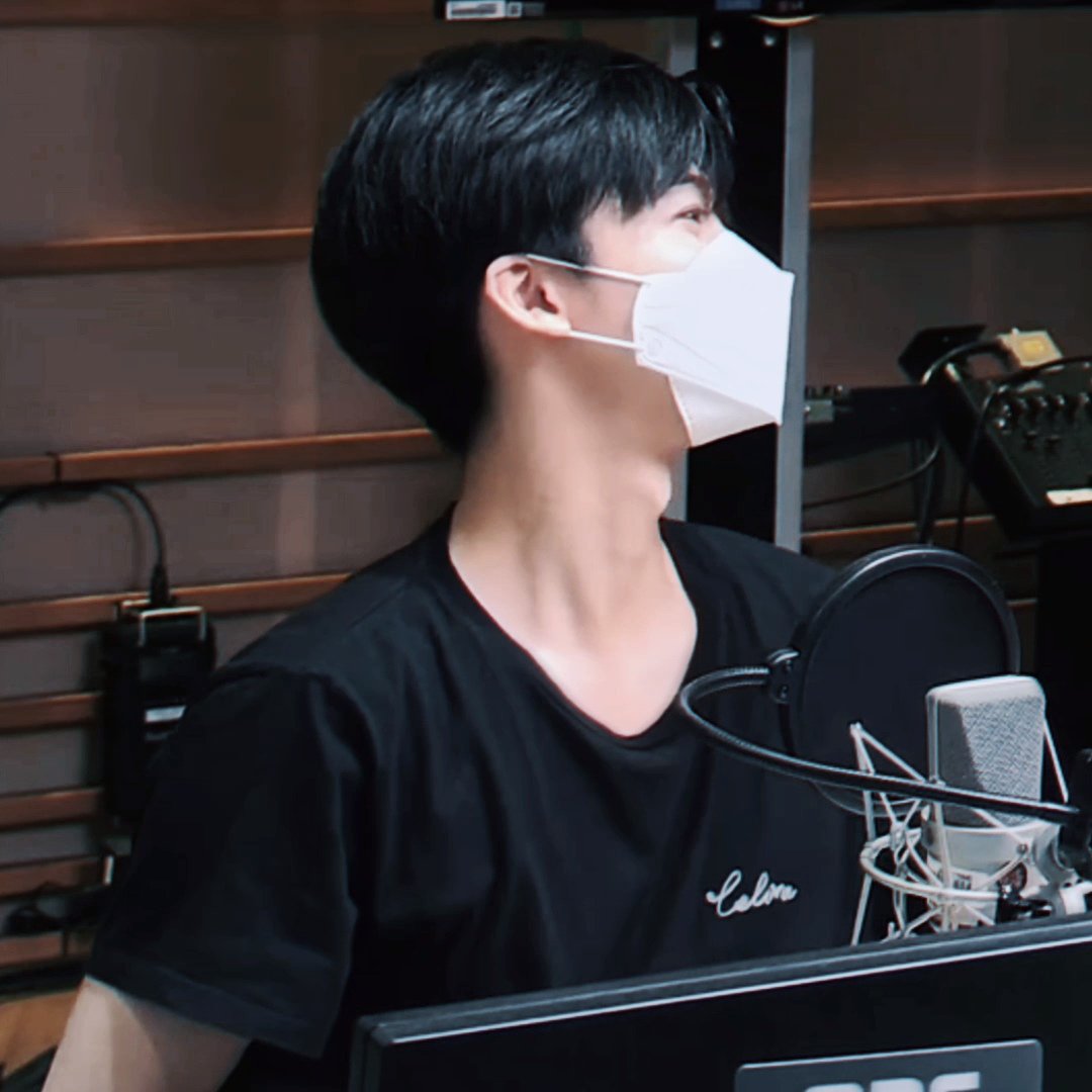 𝙮𝙤𝙪𝙧 𝙛𝙖𝙩𝙝𝙚𝙧 tweet media