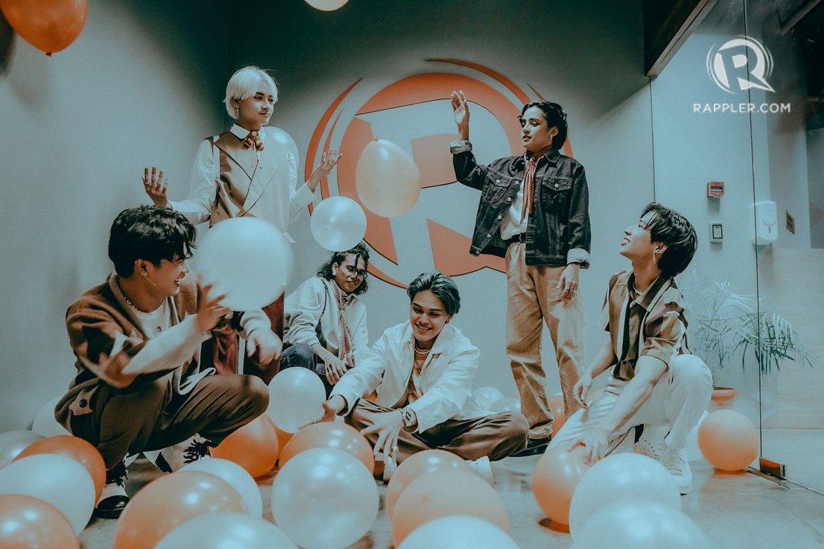 rapplerdotcom's tweet photo. ALREADY MISSING ALAMAT, MAGILIWS? 

Here are behind-the-scenes photos from our #LiveJam with @Official_ALAMAT! #ALAMATxRapplerLiveJam #PPopRise 📸: Micah Go/Rappler

Recap the full performance here: https://t.co/oPyM8eWvWN https://t.co/IMDwv3iiwP