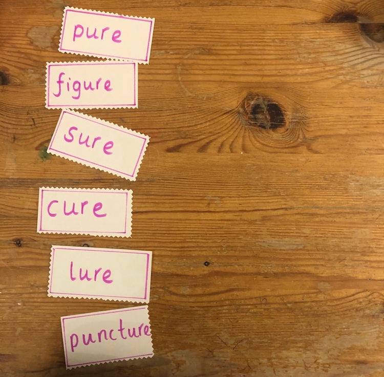 OpyMrs's tweet photo. Trigraphs can be tricky, today we are learning ‘ure’ as in sure it’s pure. We have a pass the parcel game with a new words to read containing ‘ure ’ grapheme. We will have a go at writing too! Let’s see what words we can unwrap! #phonics #trigraph #literacy https://t.co/bLCtmHi3me