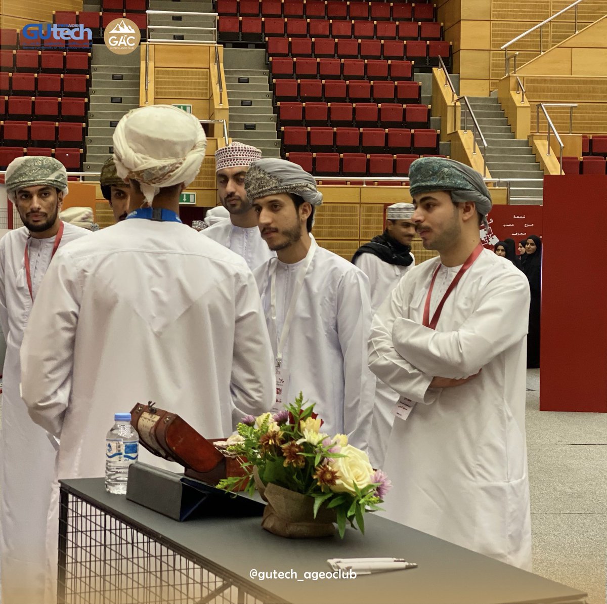 AGEO_Club's tweet photo. شاركت جماعة علوم الأرض بنجاح في معرض بترو برزة المقام في جامعة السلطان بتاريخ ٢٩-٣١ يناير، 
بوجود ١١ دولة مشاركة من خارج السلطنة.
مما تم فيه تبادل المعرفة و الخبرة و إضافة متميزة للجماعة 🌟🌍.
#gutech 
#SQU https://t.co/KhE4tSqFDr
