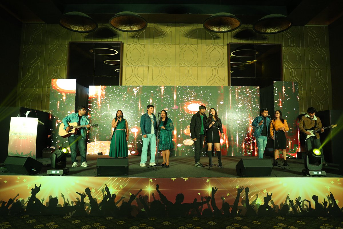 SystiqueStories's tweet photo. #HSConverge2023 #DigitalEngineering #Celebration #Awards #Memories #AnnualSalesMeet #SalesMarketing #WorkCulture #AnnualMeeting #HSCFamily #HSCians #Music #Gurugram #Gurgaon #Bengaluru #Bangalore #USA #Virtual #Singing #Dance #CulturalPerformances #PostPandemic https://t.co/IgMFA6jQzf