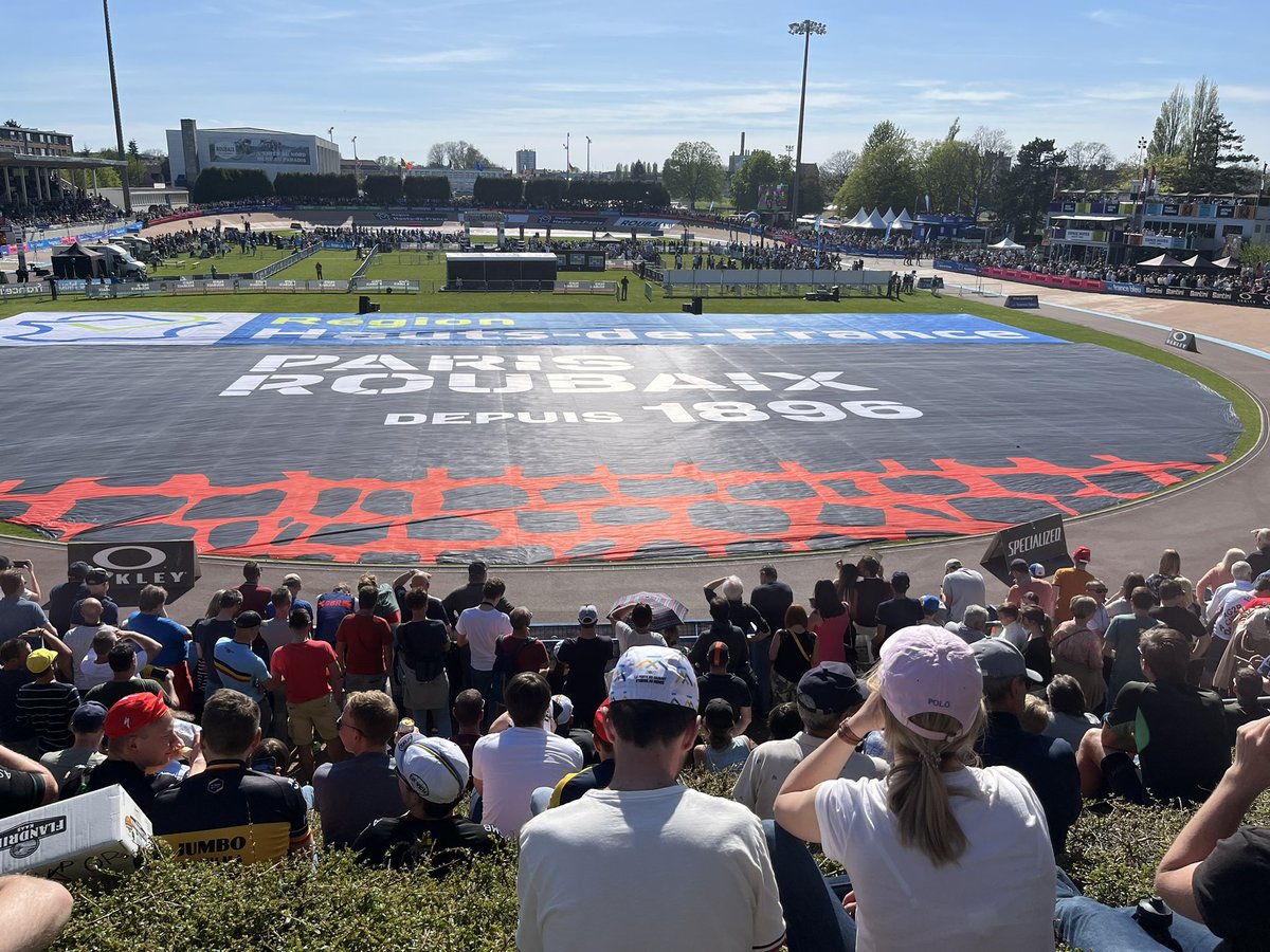 lauramtaberner's tweet photo. Pensando en acudir a las Clásicas y vivirlo con pase VIP? París Roubaix, Flandes, Lieja, Amstel, etc?No te lo pienses ➕, @Go4Cycling te ofrece una experiencia de ciclismo increíble🚴🏼‍♀️🚴. Para + info, por privado 📨❗️#ciclismo  #cycling #sauditour #VCV2023 #NacionalesRuta2023 https://t.co/vbW7ikOz5C