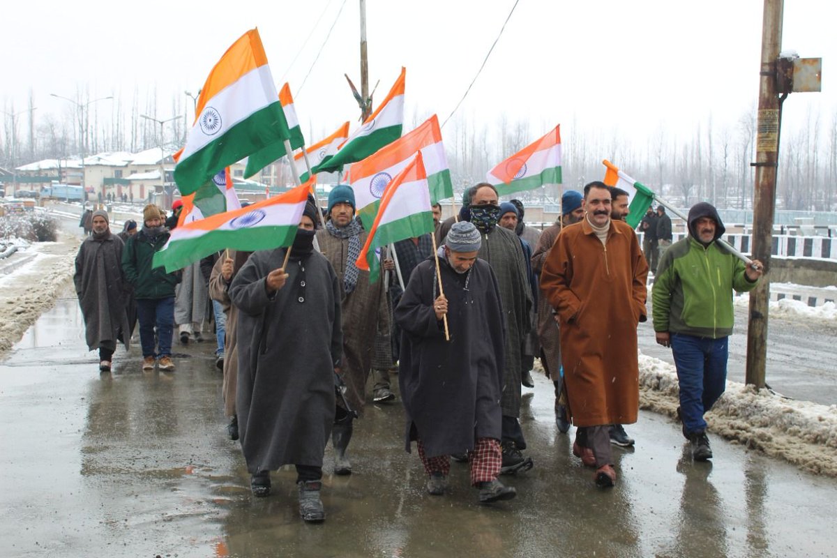 Dipoms2's tweet image. #1It’s new Kashmir
#KashmirSolidarityDay #KashmirSupportsIndia #KashmirDevelopment  #KashmirSerenityDay #NayaKashmirNayaBharat  #Kashmir #Kashmiriyat #India