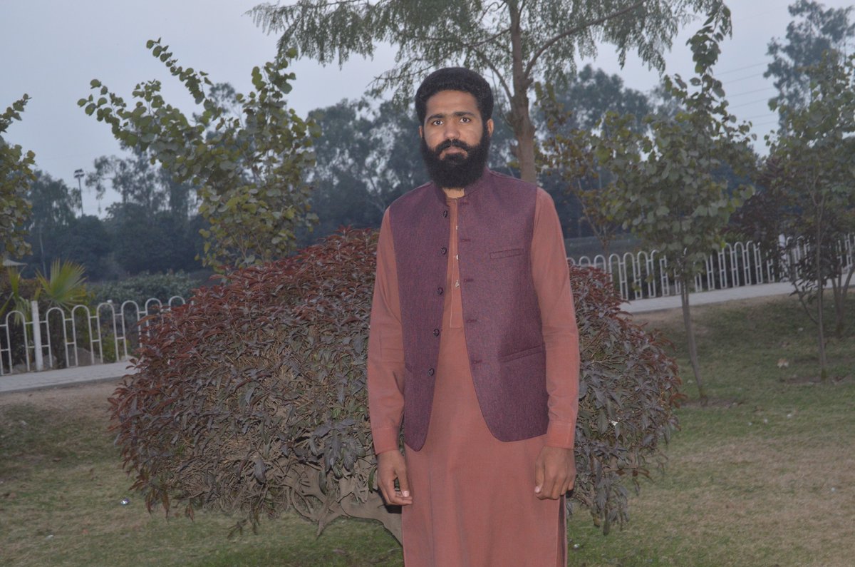 TheAbdullahShow's tweet photo. Abdullah Gujjar is a Speaker, Writer and Entrepreneur. He is the Co-Founder and Chief Executive Officer of Smart Eye Biz E-Commerce Specializing Multinational Company, Managing Director of SolarKon International Solar System Installation Company &amp; Host of "TheAbdullahShow". https://t.co/hwJnVRJhUK