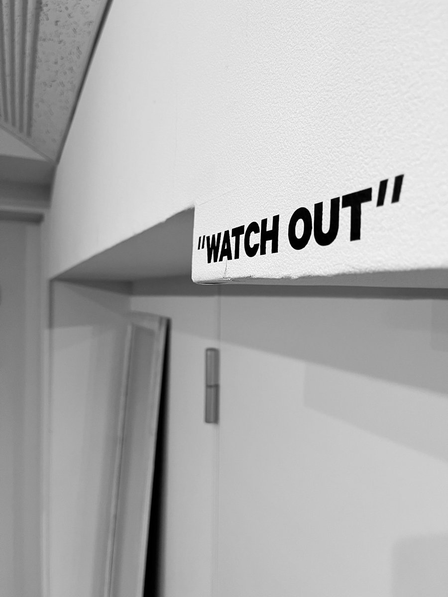 genie__official's tweet image. Our office entrance🚪

The message I had in mind was exist in various places in the office🐶👁️‍🗨️

#LosAngeles
#Tokyo
#1SEC