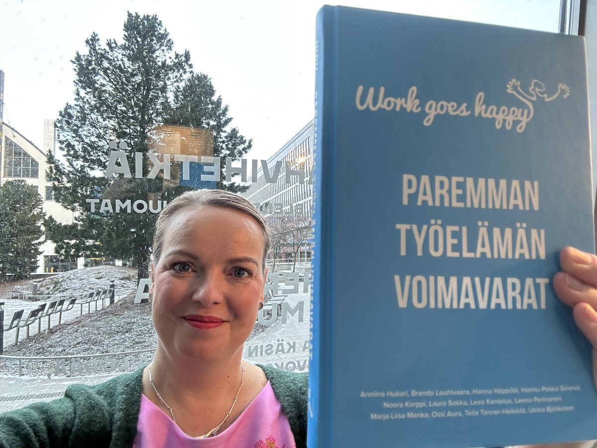 #paremmantyöelämänvoimavarat kirjanjulkkariwebinaari käynnissä! Vielä ehtii mukaan #wgh