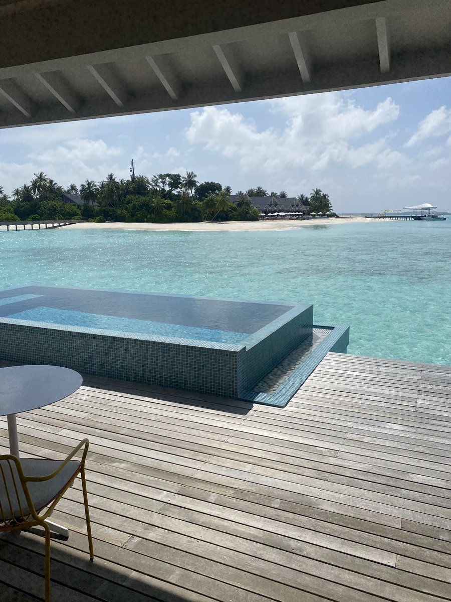 pau1a69's tweet photo. #Maldives #THESTANDARD https://t.co/xyZOy0Rxtn
