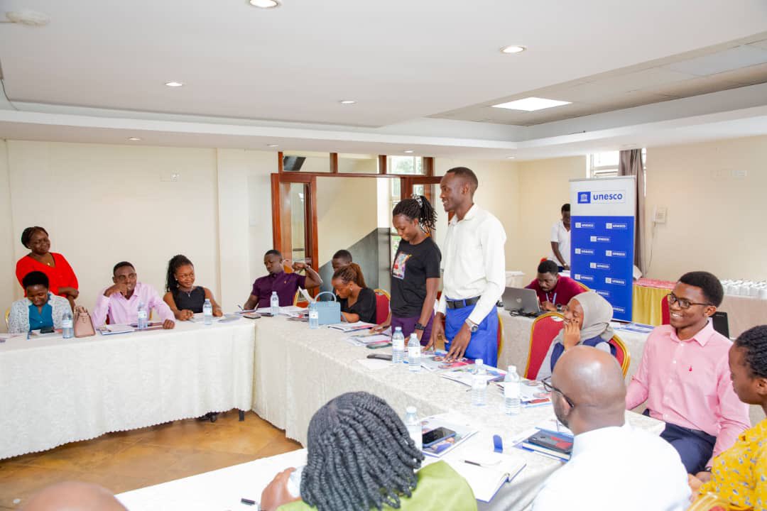 reachahand's tweet photo. The promotion of the integration of sexual & reproductive healthcare in all facets of life among youths can be encouraged through organized & supported organizations of medical students.This is why we are engaging medical students on education for health & wellbeing. #03plusUg https://t.co/ddCPMYykHb