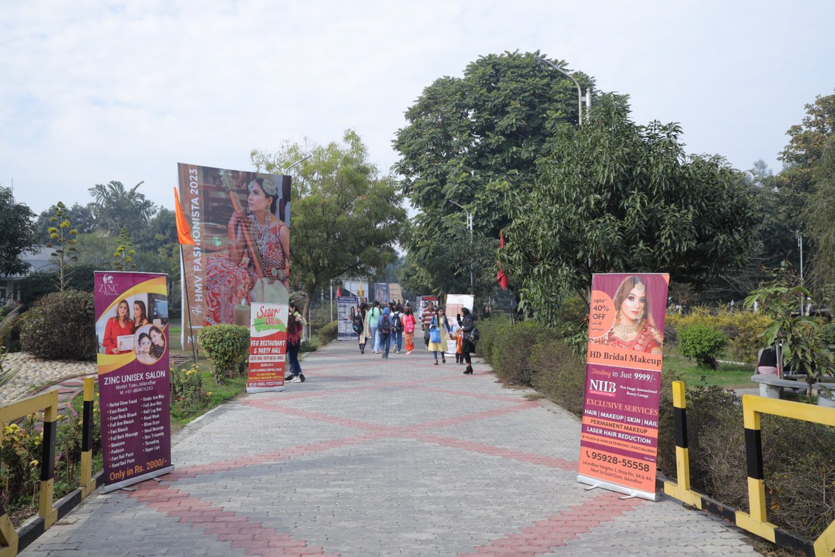 HmvCollege's tweet photo. The D Day is here. HMV Fashionista-The Glam Show -2023 awaits you all. Ready yo 🤘rock
#hmv #hmvjalandhar #fashionshow #glamshow #hmvcollege #womenscollege https://t.co/i3d30ot5iy