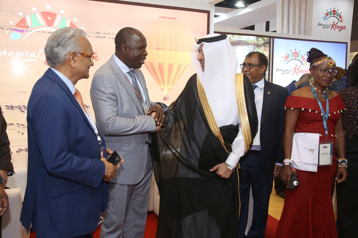 magicalkenya's tweet image. KARIBU KENYA:Kenya's High Commissioner to India Ambassador Willy Bett receives Saudi Arabia Ambassador to India 
Saleh Eid  H.AL-Husseini, who visited the magical Kenya exhibition stand at the ongoing Outbound Travel Mart (OTM) in Mumbai India.#magicalkenya #RediscoverTheMagic